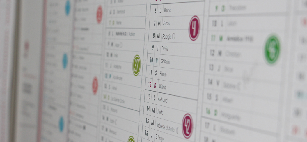 Photo de détail d'un calendrier annuel