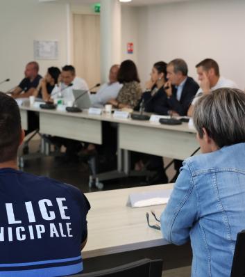 Image non porteuse d'information